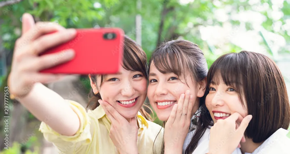 インフルエンサーによるSNS投稿の様子